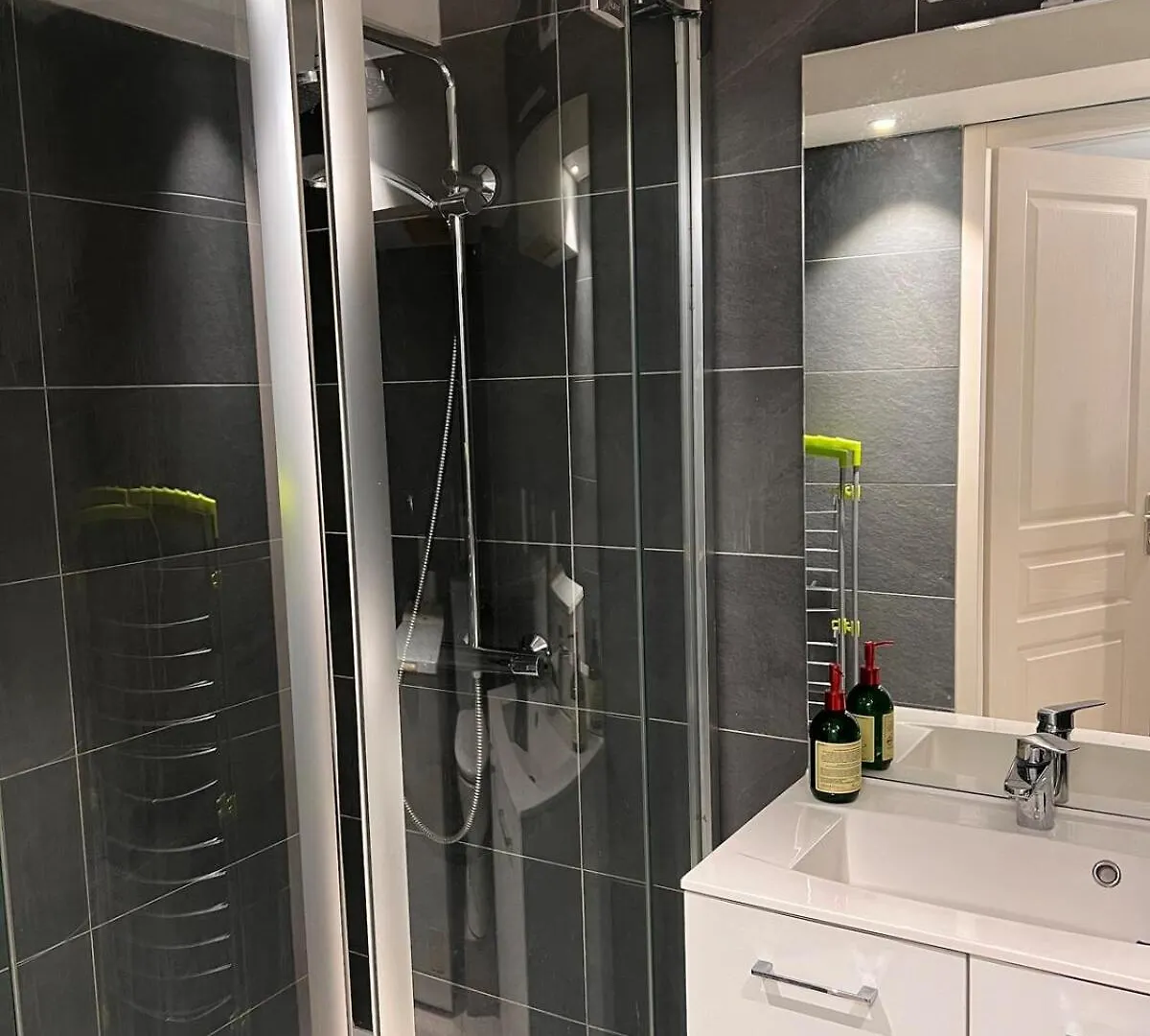 Appartement En Rez De Jardin La Roche-de-Rame