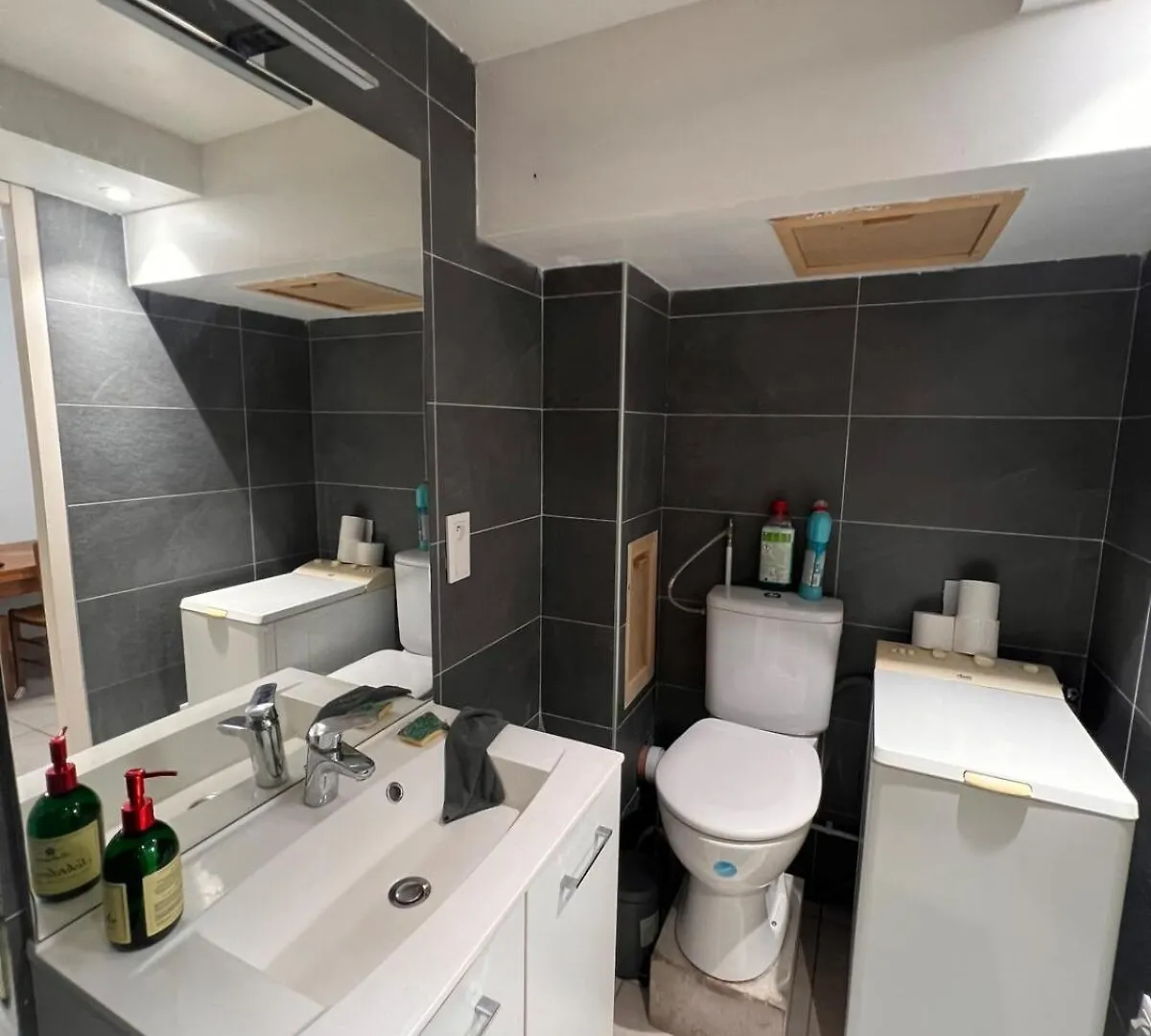 Apartment Appartement En Rez De Jardin La Roche-de-Rame
