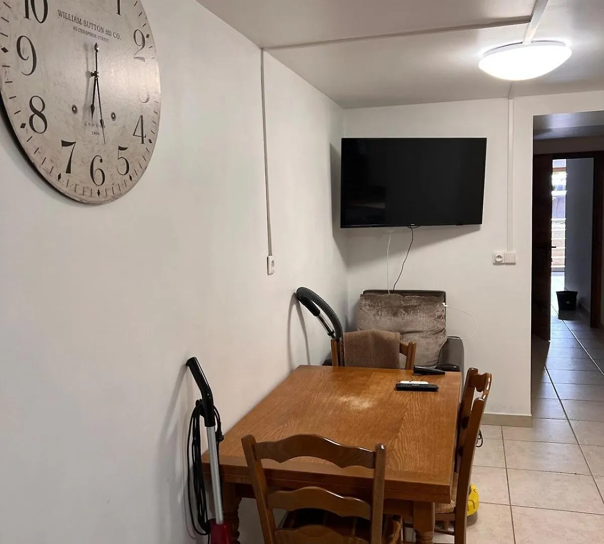 Appartement En Rez De Jardin La Roche-de-Rame France